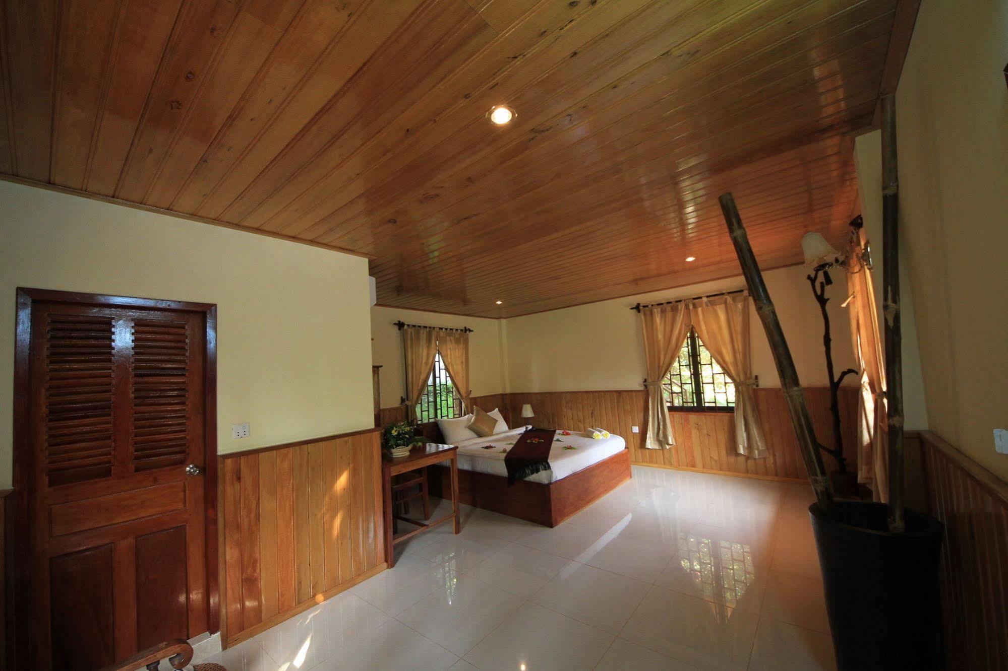 Spring Valley Resort Kep Ngoại thất bức ảnh